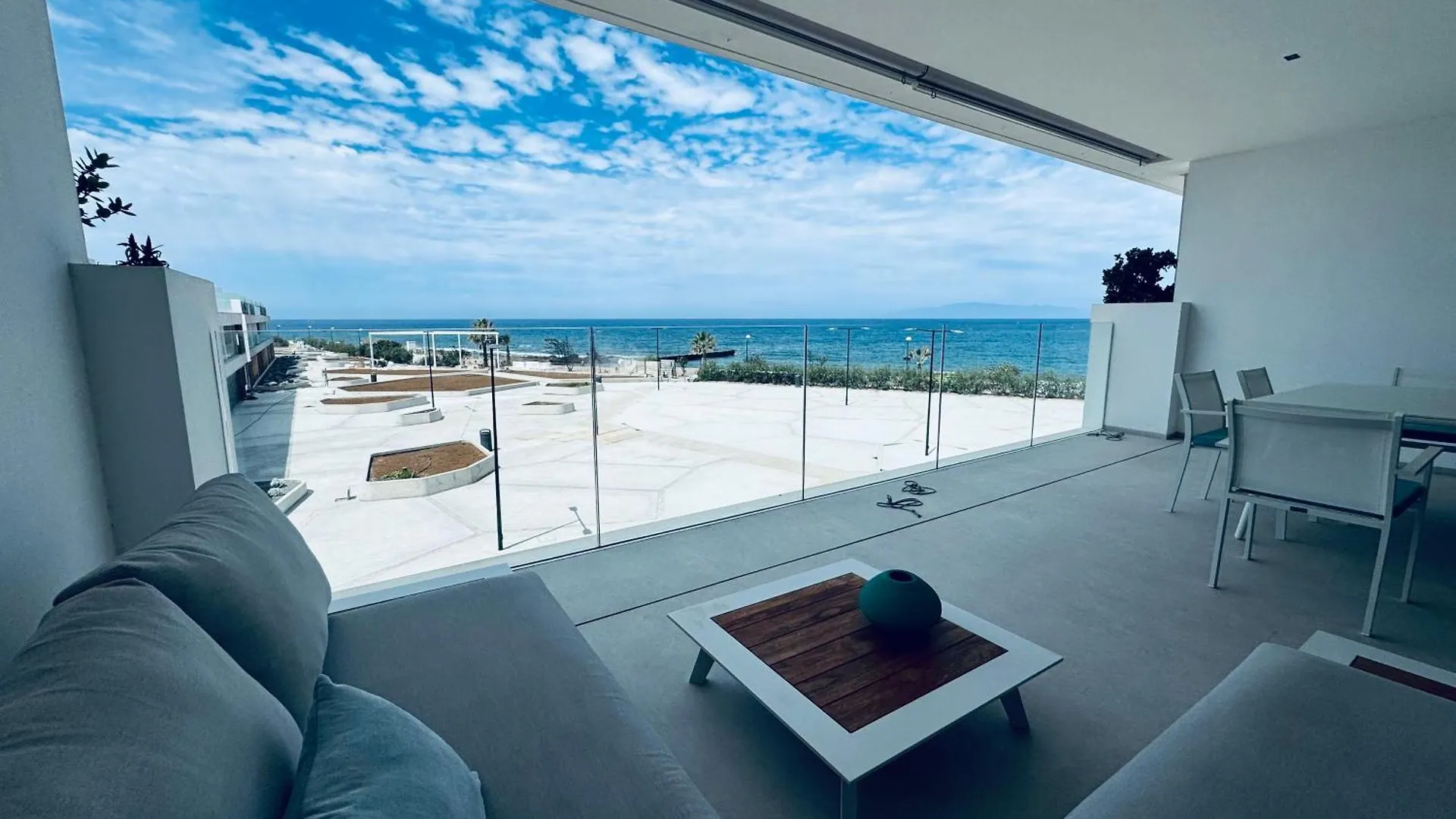 New Luxury Apartment First Line Sea View Palm-mar Hiszpania
