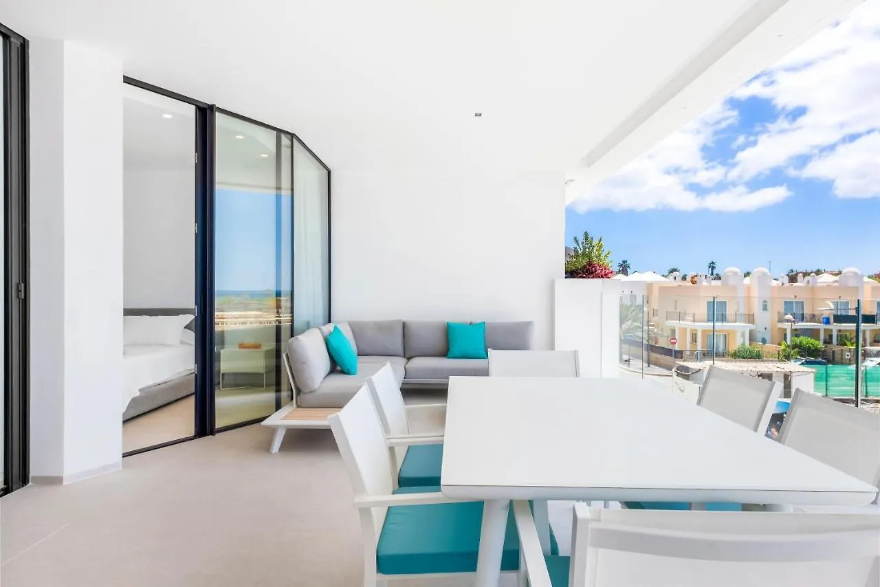 New Luxury Apartment First Line Sea View パルム・マール