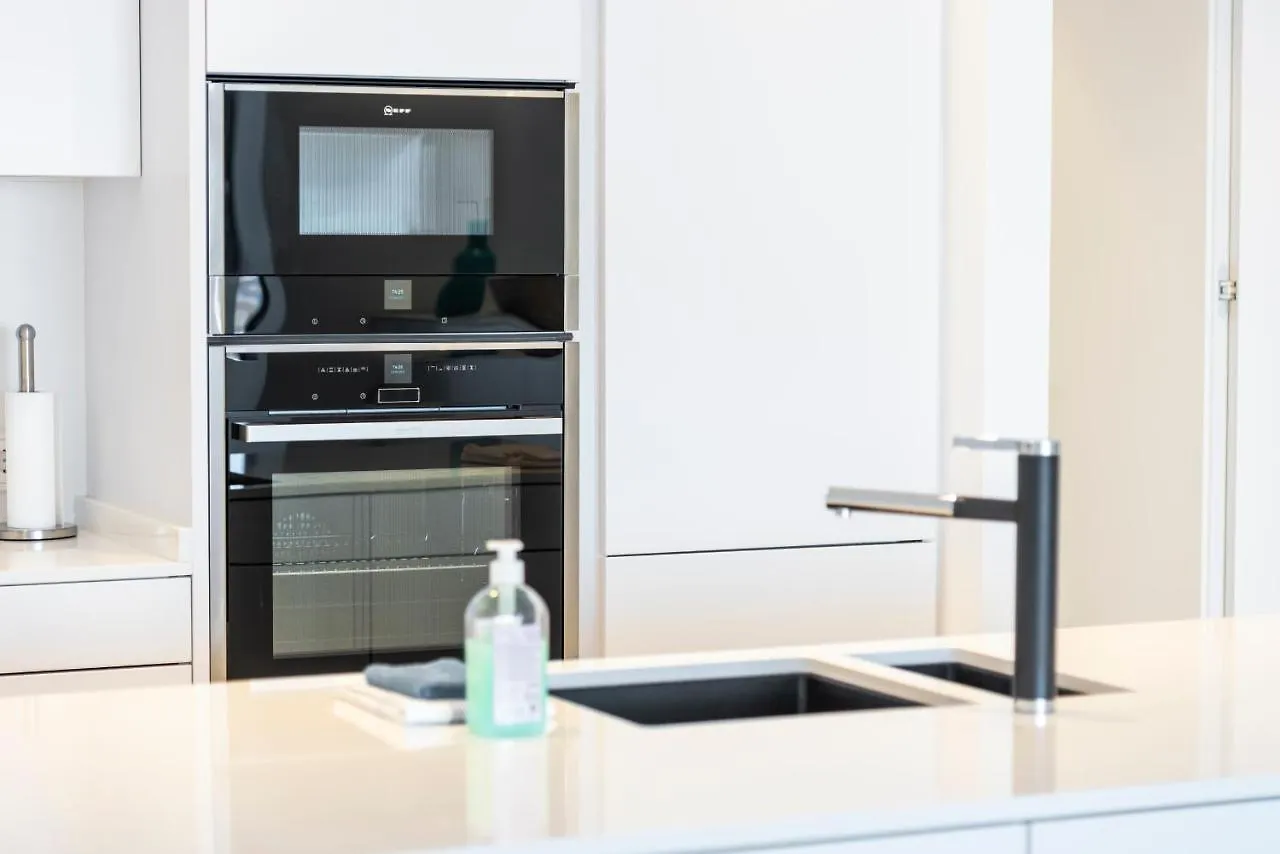 New Luxury Apartment First Line Sea View بالم مار  بالم مار